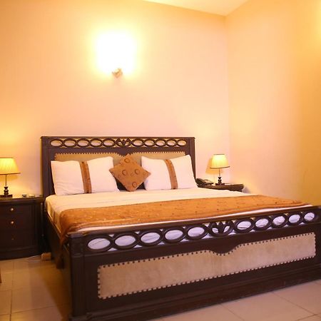 Royal Inn Hotel Карачи Экстерьер фото