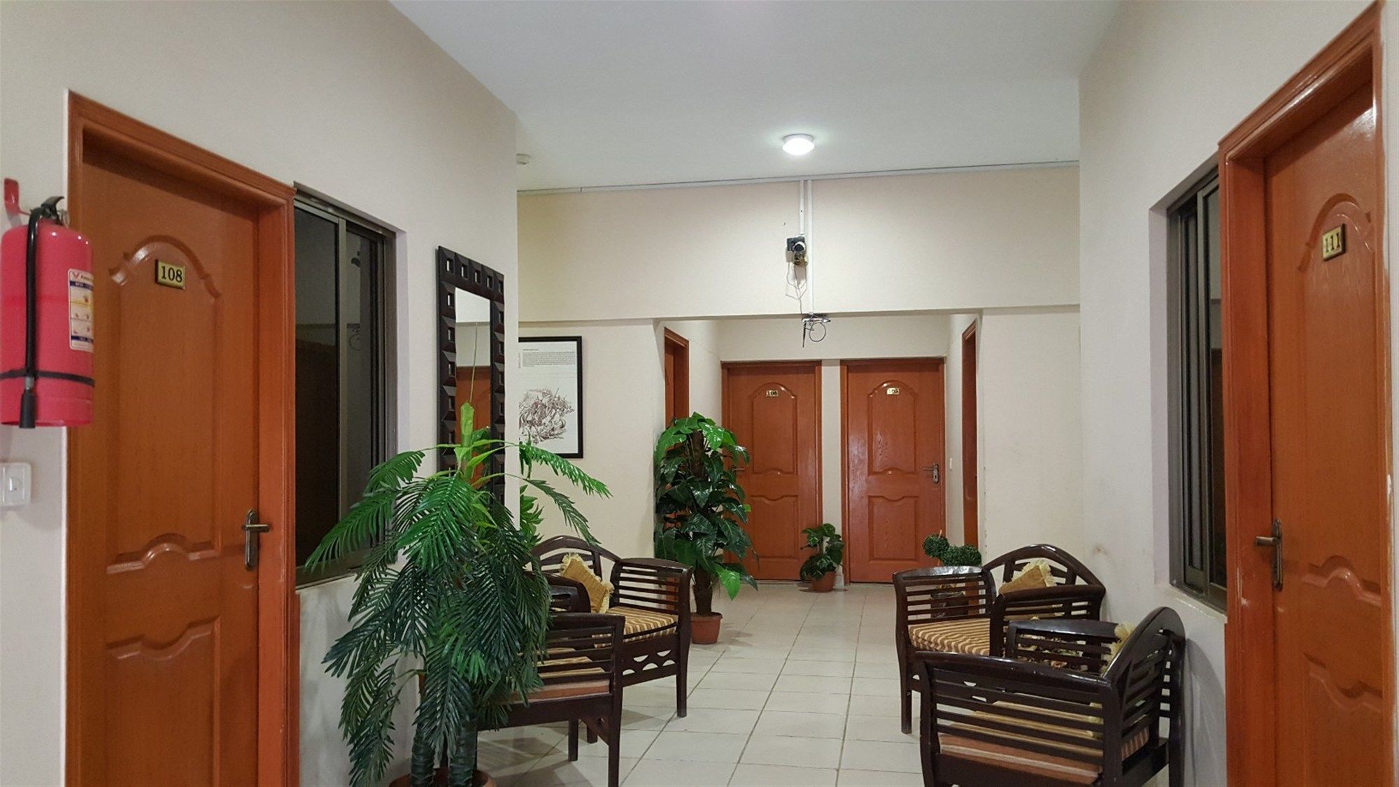 Royal Inn Hotel Карачи Экстерьер фото
