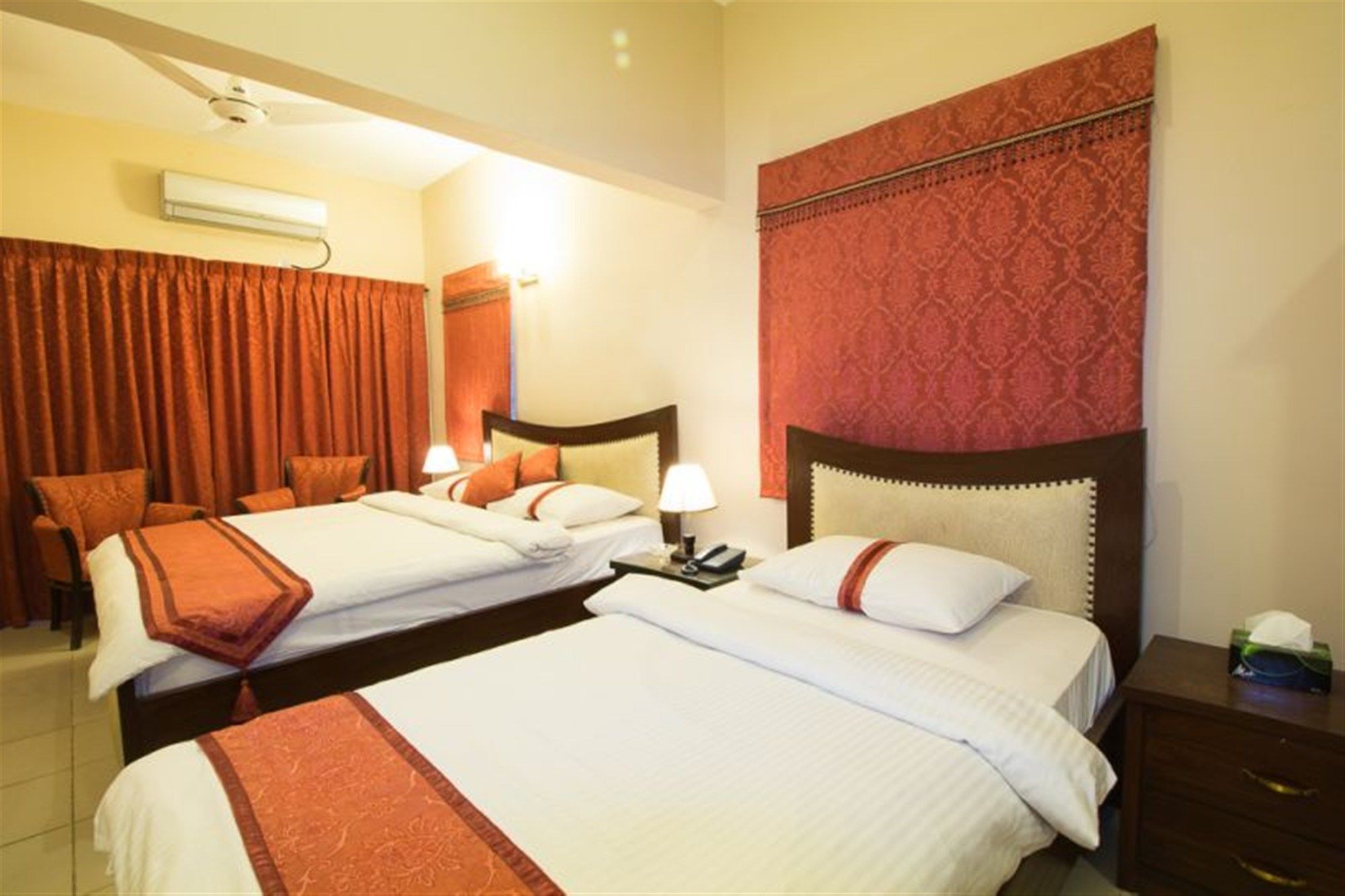 Royal Inn Hotel Карачи Экстерьер фото