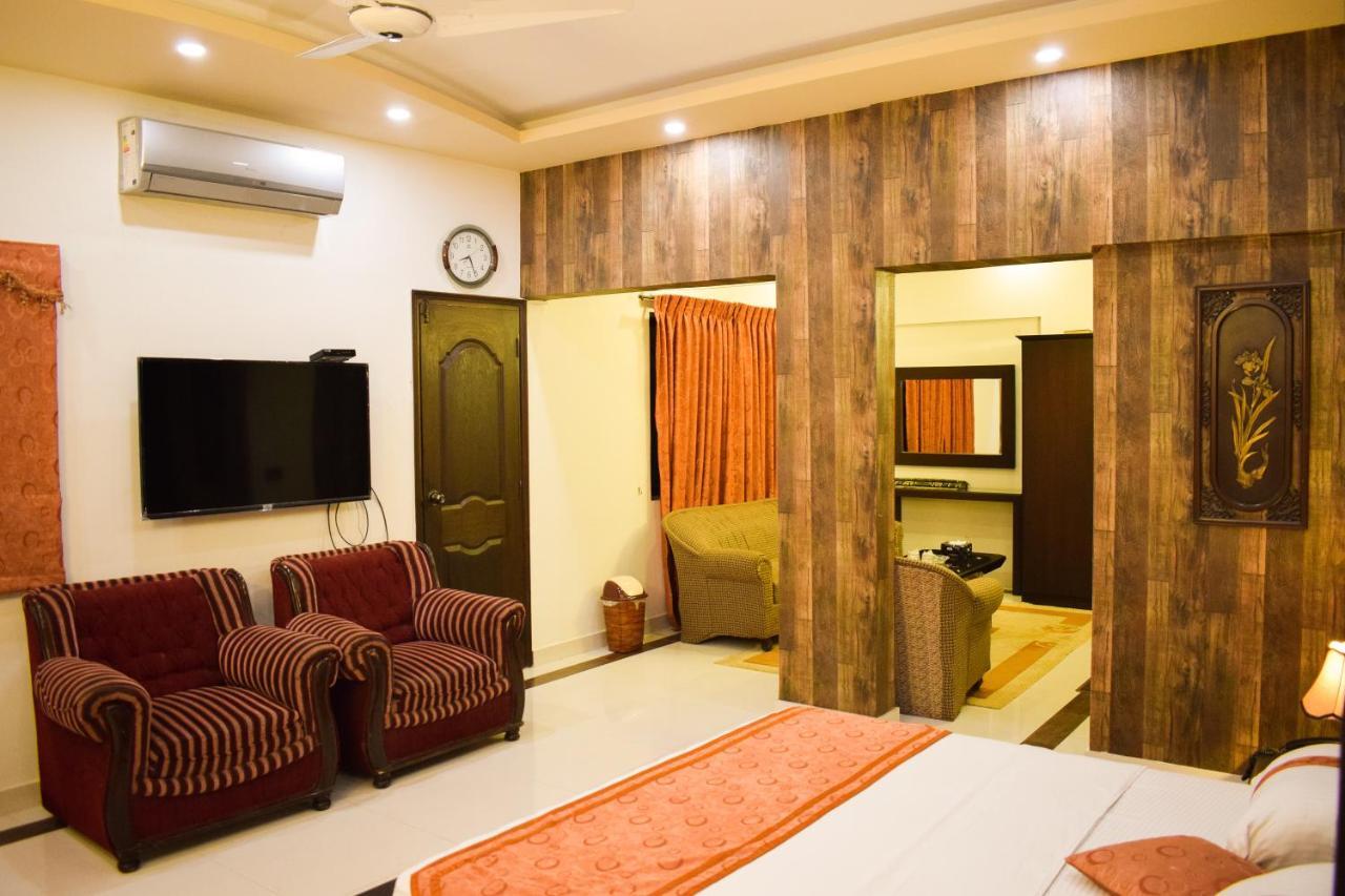 Royal Inn Hotel Карачи Экстерьер фото